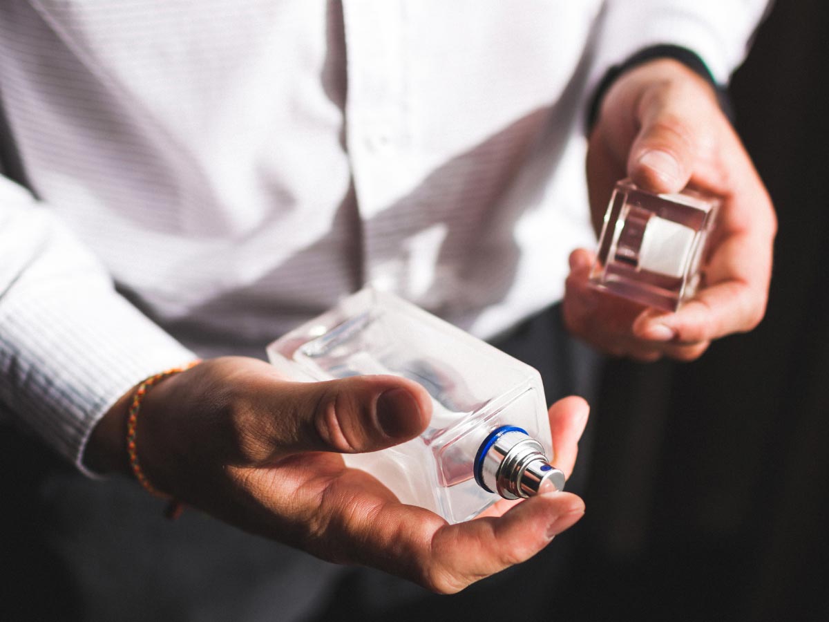 Top 6 Best-Selling Men's Fragrances: A Journey Through Masculine Scents